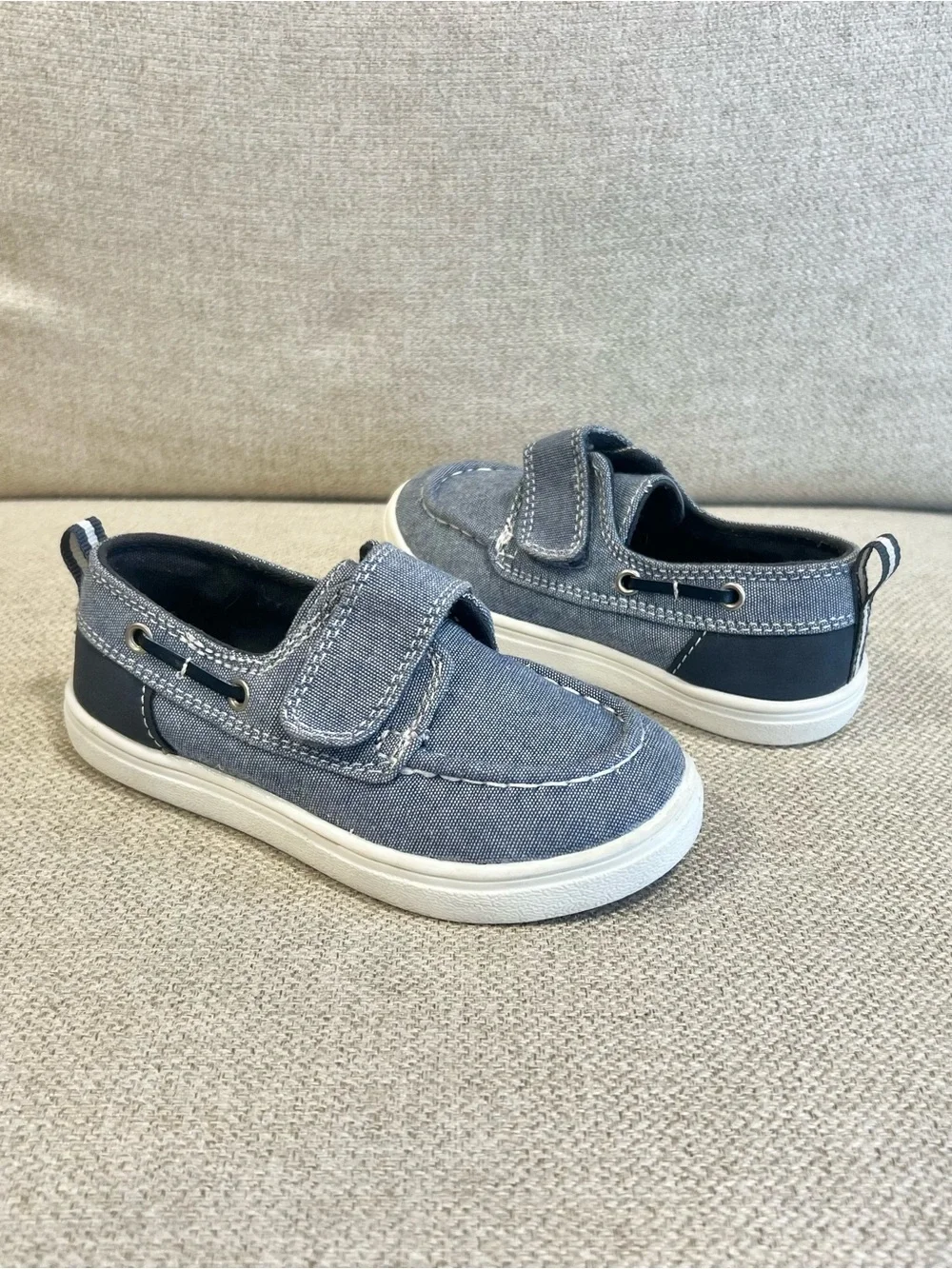 The Children’s Place Size 9 Toddler Chambray Boat Shoes Hook & Loop Blue EUC